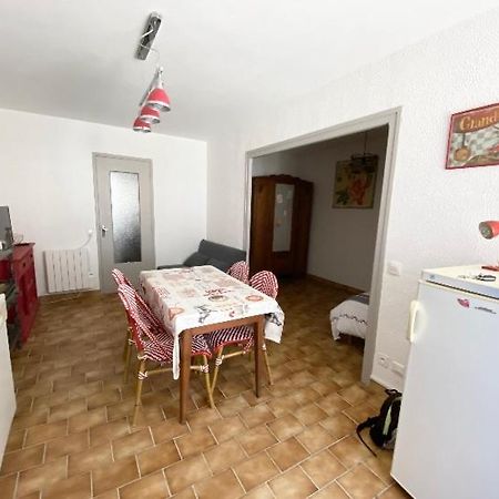 Studio En Rez-De-Chaussee Tout Equipe Jullianges エクステリア 写真